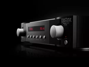 HK_ML 526_PreAmp_Detail Front B_RT