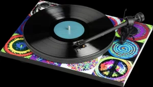 PeaceAndLoveTurntable-5